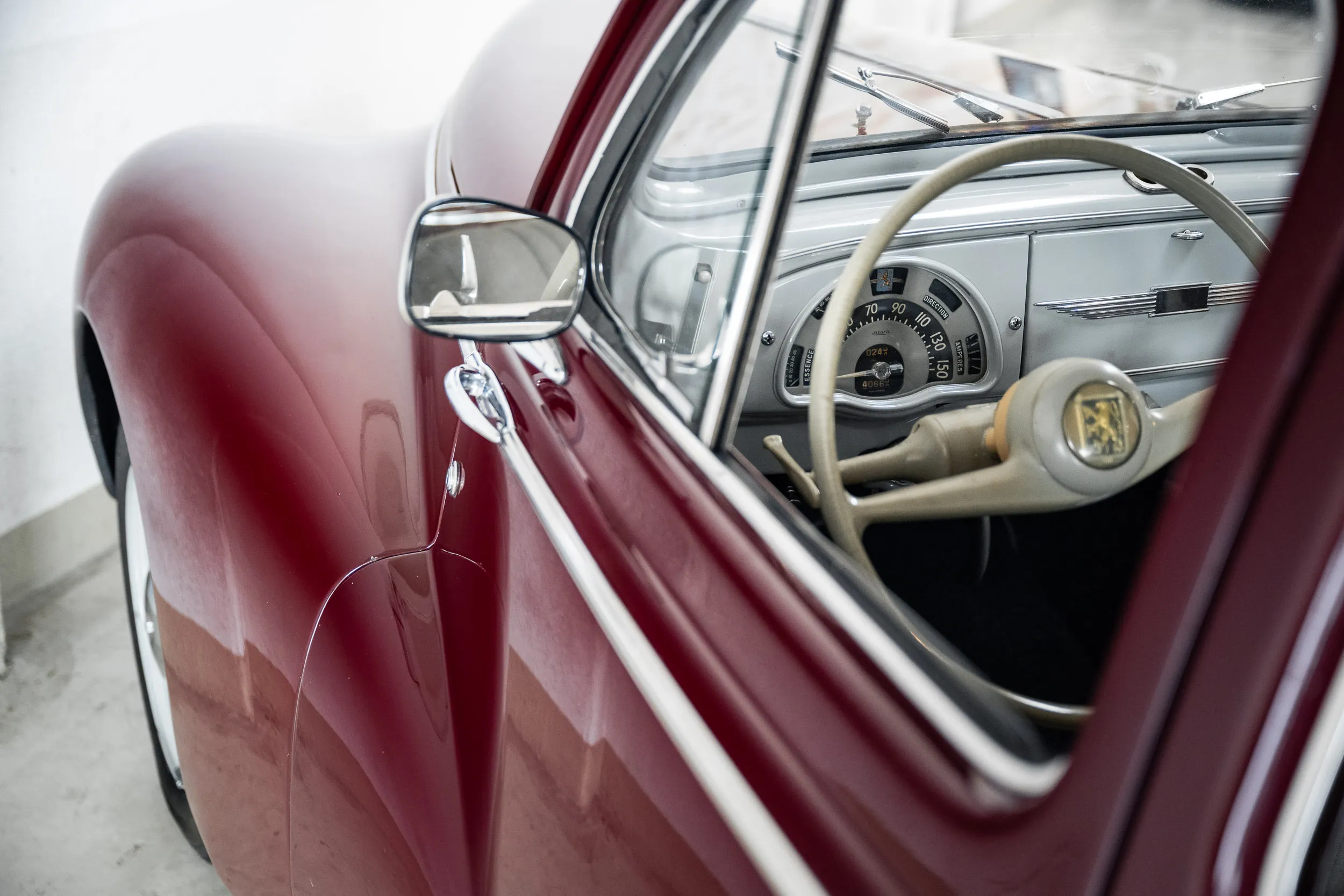 Peugeot 203 - Cool Classic Club